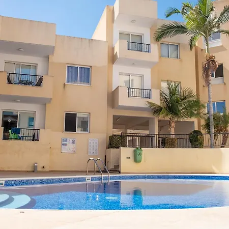Stylish 2 Bedroom Apartment In Pegia Peyia Exterior photo