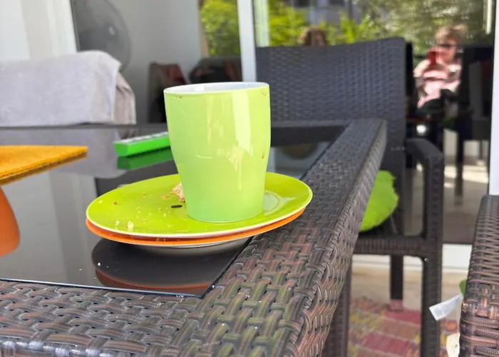 Stylish 2 Bedroom Apartment In Pegia